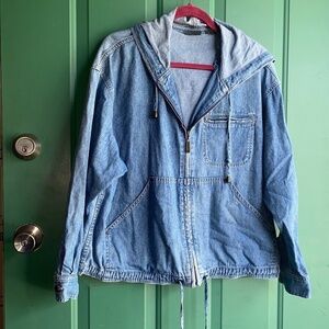 Vintage Liz wear size medium ladies thin denim jacket